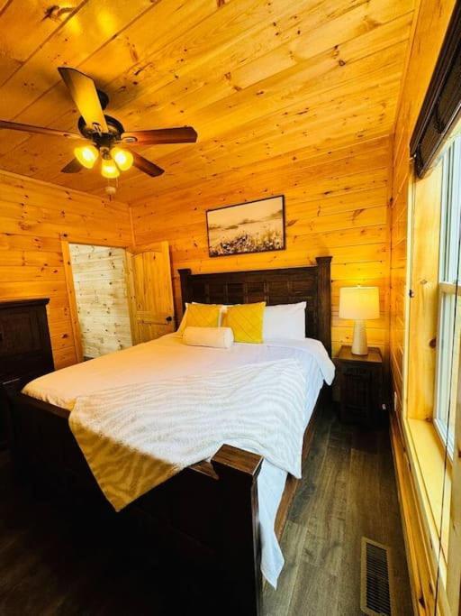 Villa New! Indoor Pool/Ps 5/Hot Tub/Parkway Pigeon Forge Exterior foto