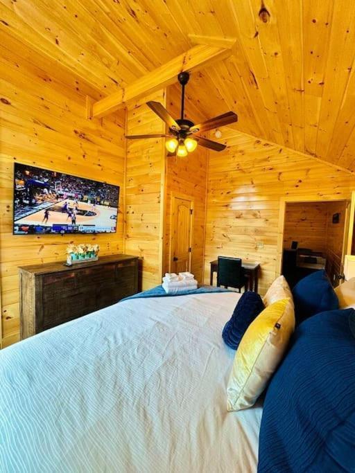 Villa New! Indoor Pool/Ps 5/Hot Tub/Parkway Pigeon Forge Exterior foto
